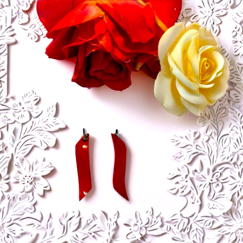 cute! Vintage red ribbon earrings